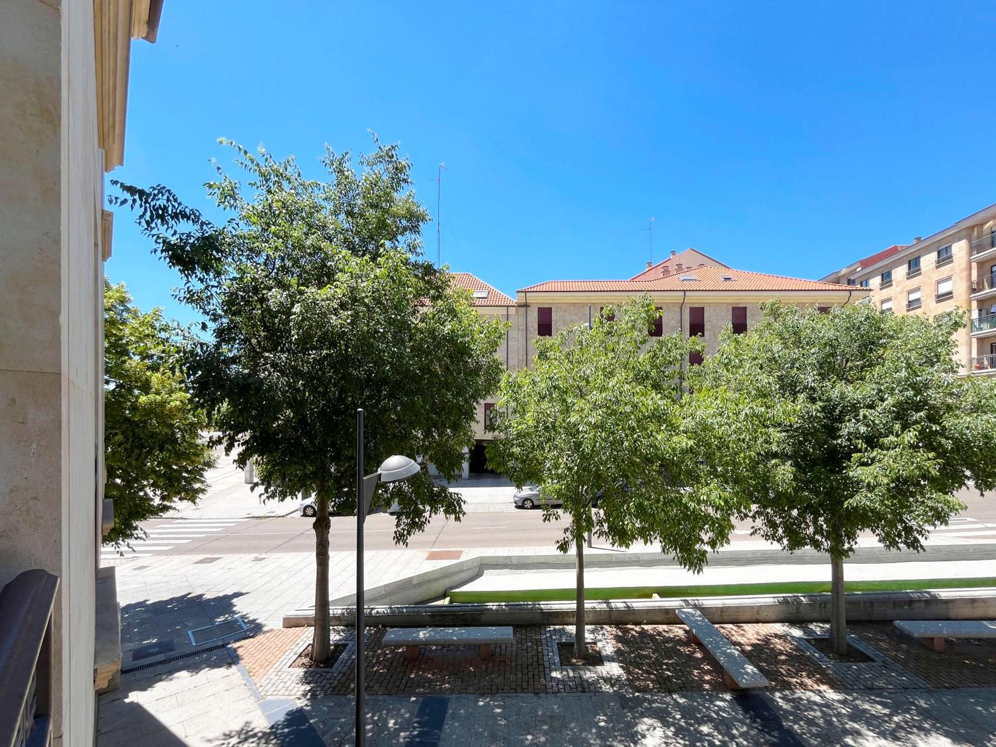 Vut Plaza Fontana Apartment Salamanca Bagian luar foto