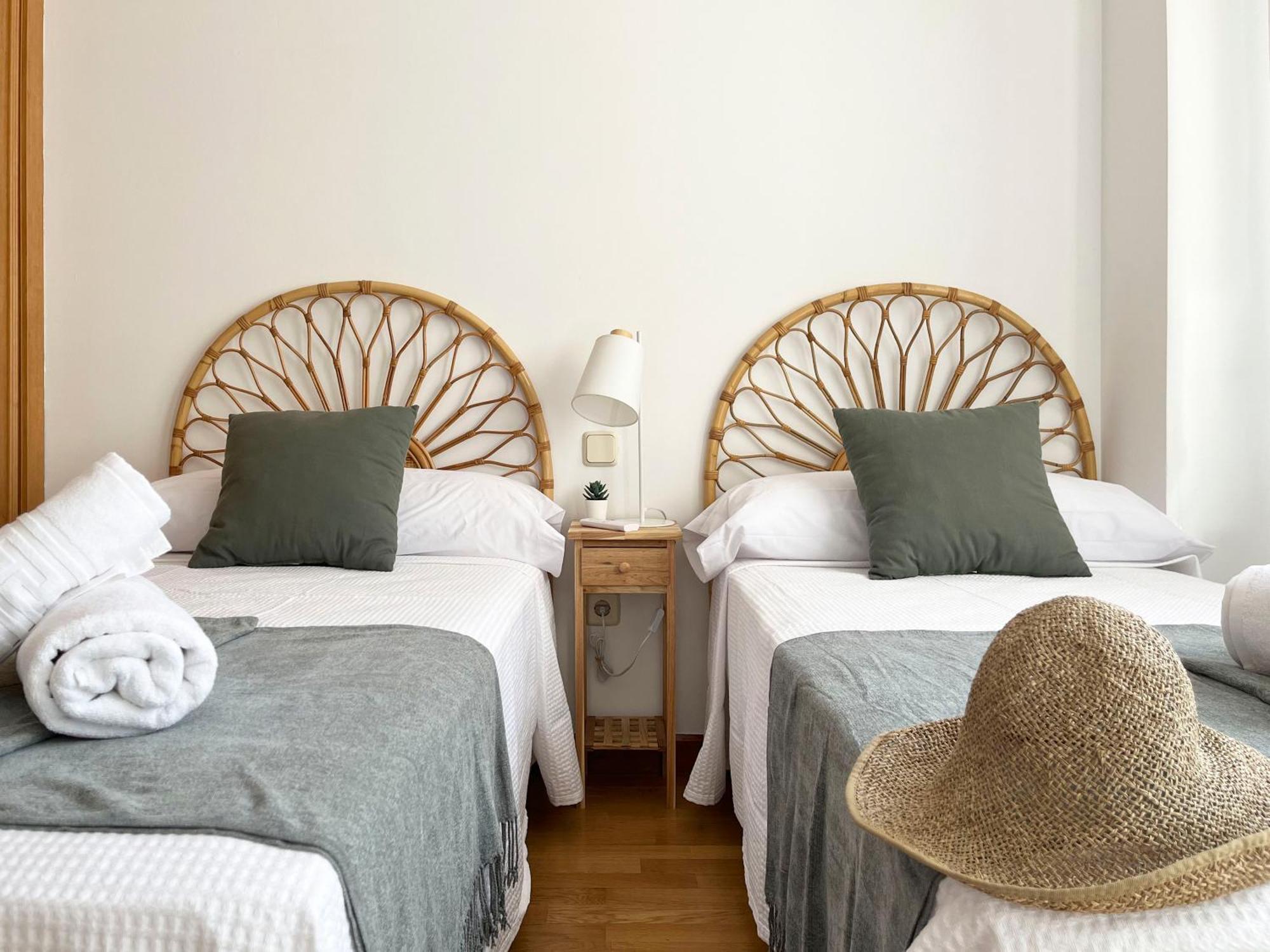 Vut Plaza Fontana Apartment Salamanca Bagian luar foto
